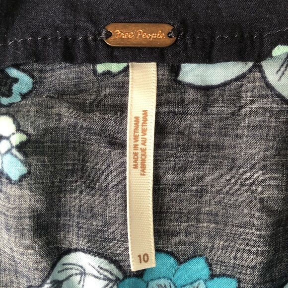 Free People Women's Blue Floral Midi Faux Wrap Skirt with Slit Size 10 - Picture 3 of 14